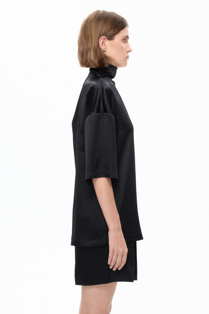 
                  
                    T-shirt "ÈZE" black
                  
                